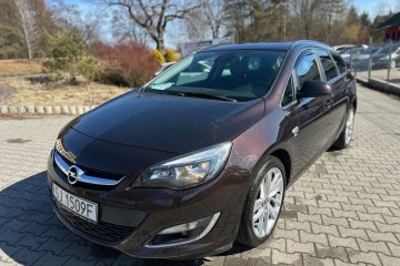 2013R LIFTING 150 jahre 1.4 Turbo Bezwypadkowa